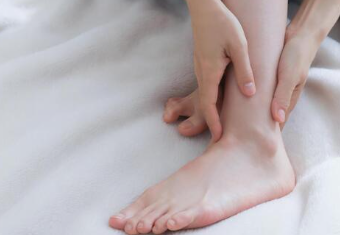 階段を踏み外した時の捻挫