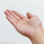 スマホで親指が痛くなる理由