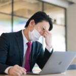 目の奥が痛いのは眼精疲労だけじゃない