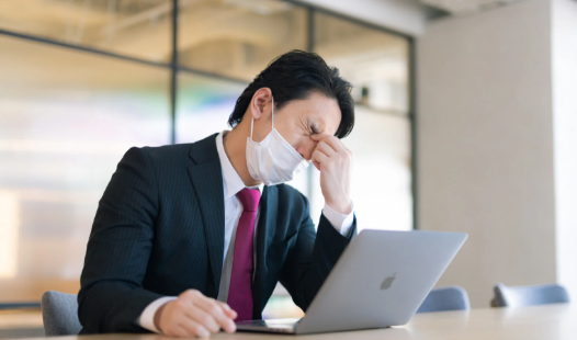 目の奥が痛いのは眼精疲労だけじゃない