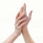 首の不調からくる手のしびれ